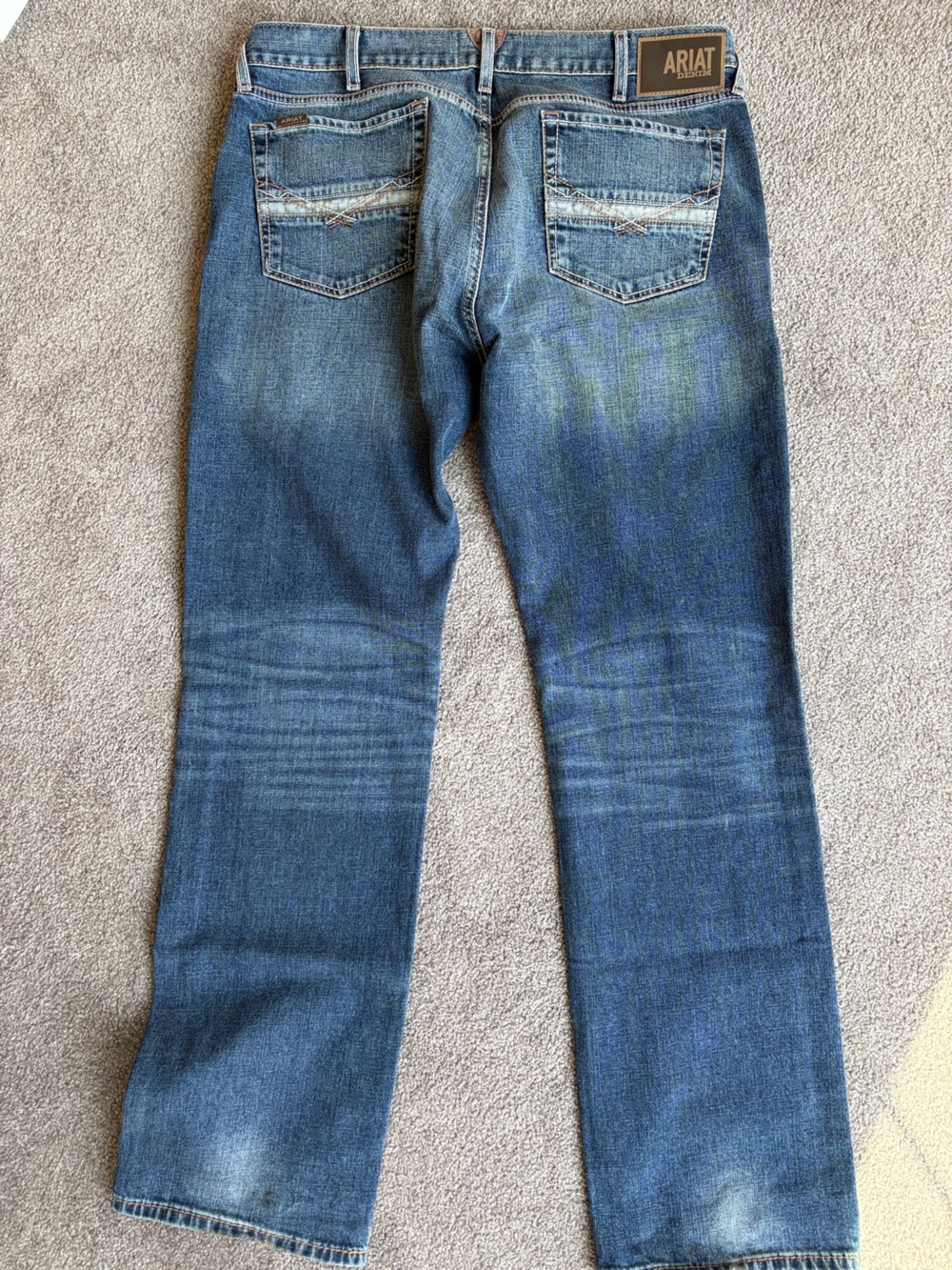 Ariat M7 Men's Slim Fit Straight Leg Denim Jeans LIKE NEW Blue Wash Size 38x34 - Picture 2 of 6